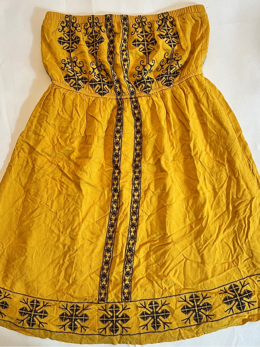 Embroidered Strapless Yellow Summer Dress SIZE MEDIUM